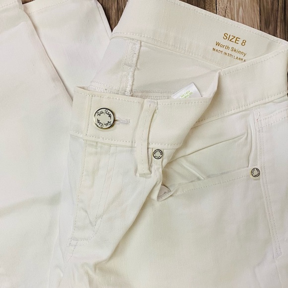 Lilly Pulitzer Size 8 White Jeans - Picture 3 of 3